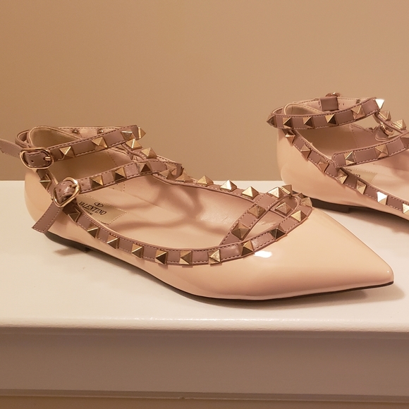 Nude/light peach studded flat - Picture 1 of 5